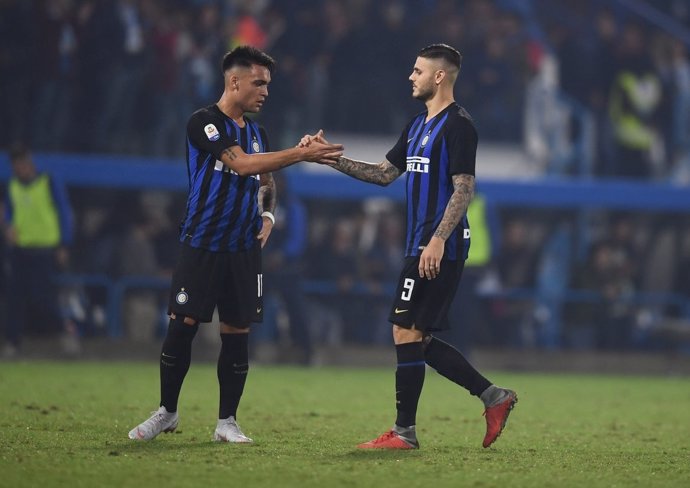 Los jugadores del Inter de Milán celebran un gol