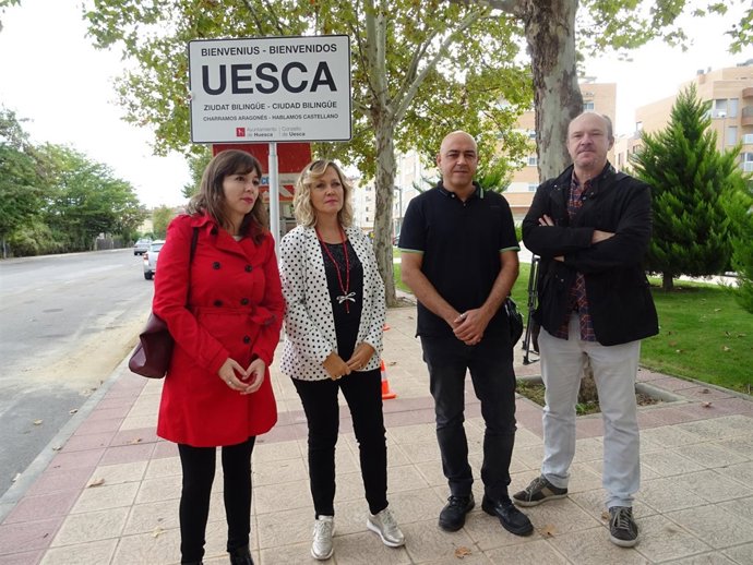 Acto de colocación del cartel                         