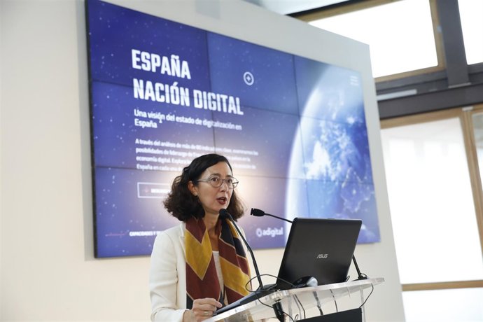 Carina Szpilka, presidenta de Adigital en un acto sobre la digitalización en Esp