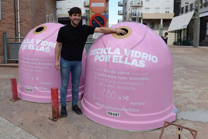 Alcañiz se ha sumado a la campaña de Ecovidrio contra el cáncer de mama