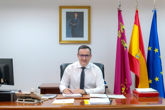El delegado del Gobierno y secretario general del PSRM, Diego Conesa