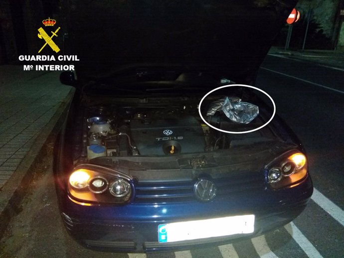 Vehículo interceptado con marihuna oculta el motor en Pontecesures (Pontevedra)
