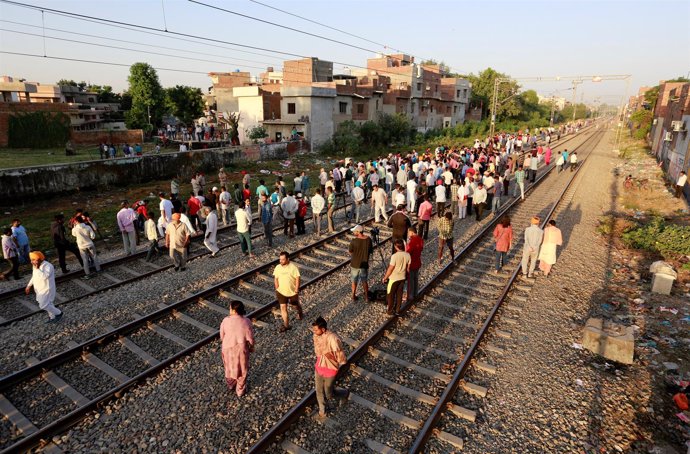 Accidente de tren de Amritsar (India)