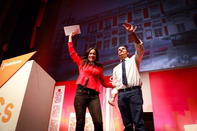 Begoña Villacís e Ignacio Aguado