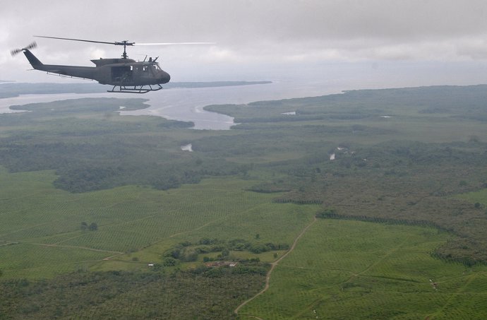 Helicóptero militar sobrevuela Tumaco