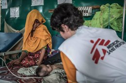 Atención médica a refugiados rohingyas en Banglade