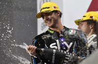 Bagnaia aumenta su ventaja en Moto2 tras la sanción de Quartararo