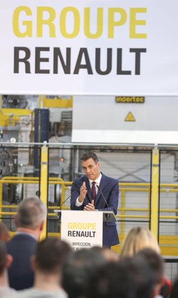 Pedro Sánchez visita la planta de Renault en Valladolid
