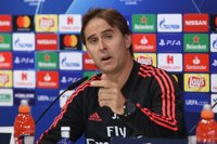 Lopetegui: "No miréis aquí si pretendéis ver un entrenador abatido"