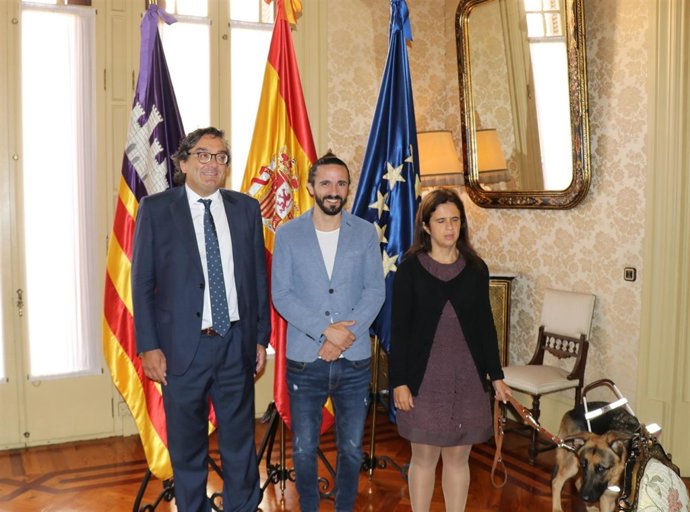 Baltasar Picornell recibe a representantes de la ONCE