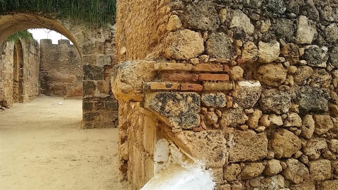 Obras preventivas en la Torre Mocha del Recinto Fortificado de Alcalá.
