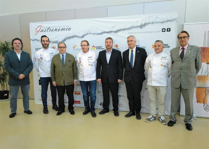 Visita inaugural al V Certamen Nacional de Gastronomía.