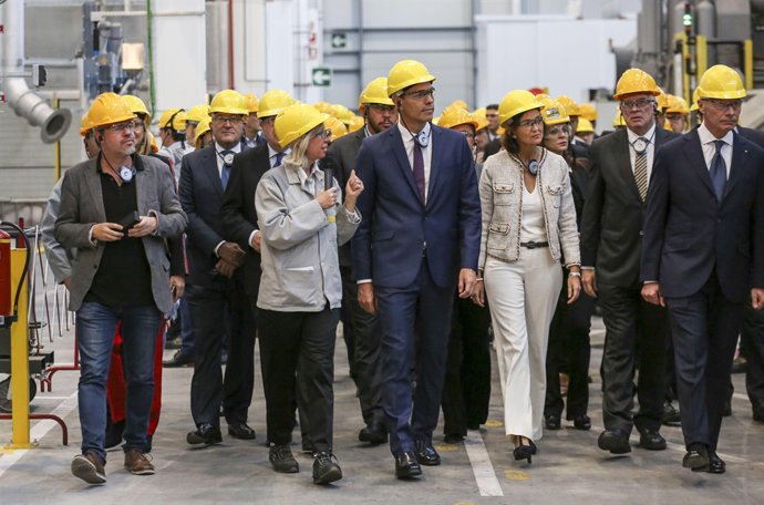 Pedro Sánchez visita la planta de Renault en Valladolid