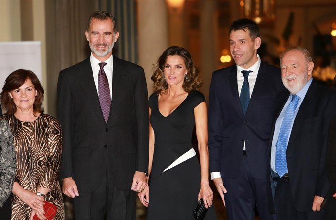 LOS REYES EN PREMIOS DE PERIODISMO