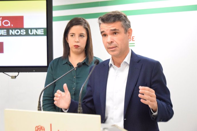 Pepe bernal presidente del PSOe de Málaga y Gema Ruiz psoe 