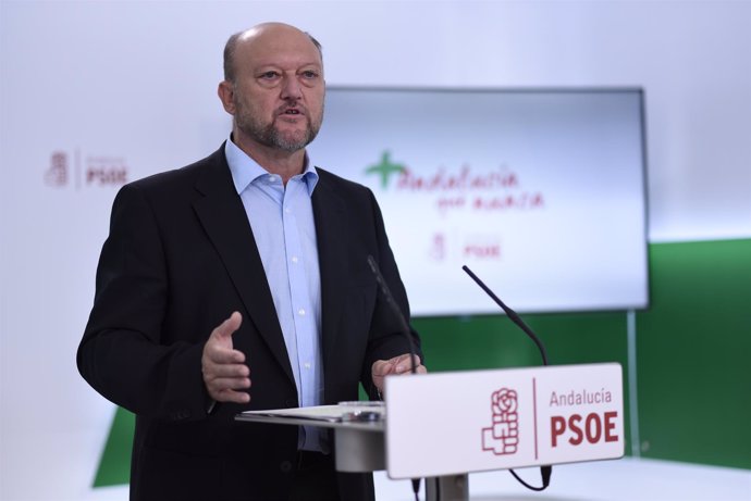 El coordinador de la Interparlamentaria del PSOE-A, Antonio Pradas 