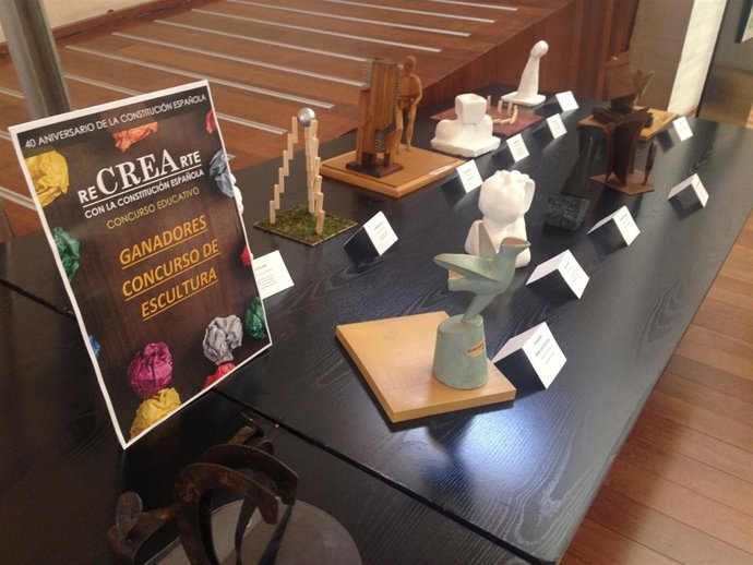 Exposición de obras finalistas de pintura y escultura del concurso Recrearte