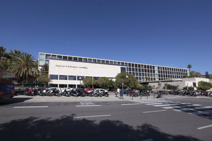 Facultat d'Economia i Empresa de la Universitat de Barcelona (UB)