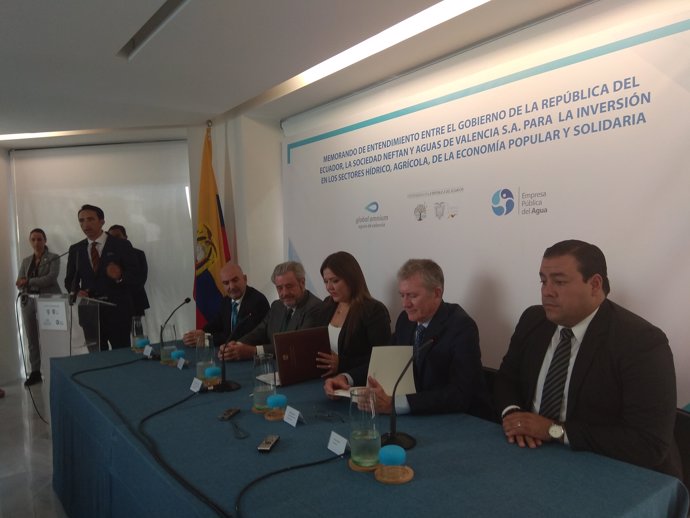 Firma de l'acord Global Omnium i Govern de l'Equador