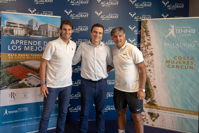 Rafa Nadal junto a Abel Matutes y Toni Nadal