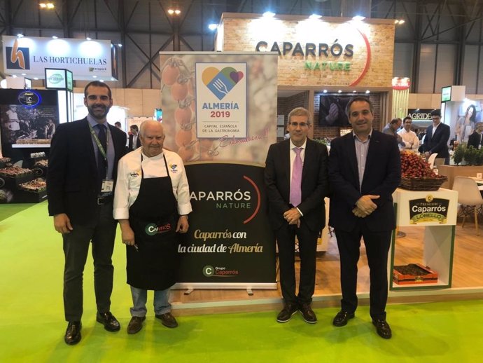 El alcalde de Almería visita Fruit Attraction