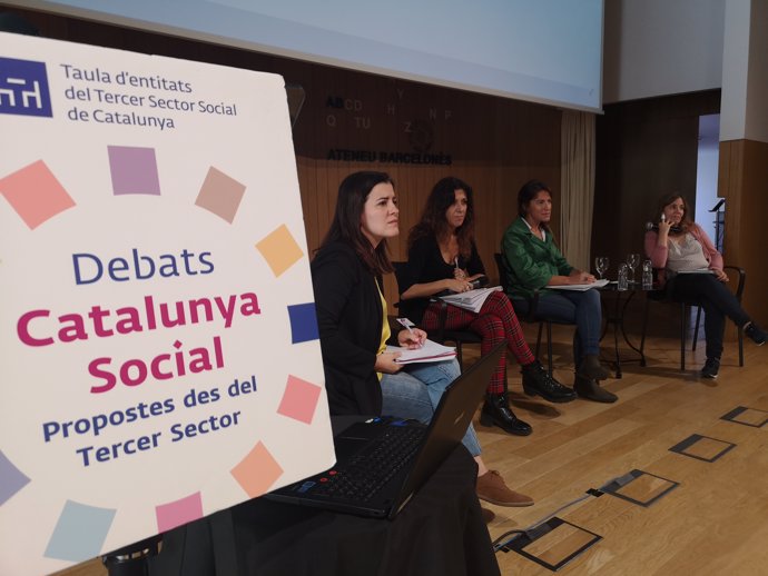 Debat en la presentació de l'informe en l'Ateneu Barceloní