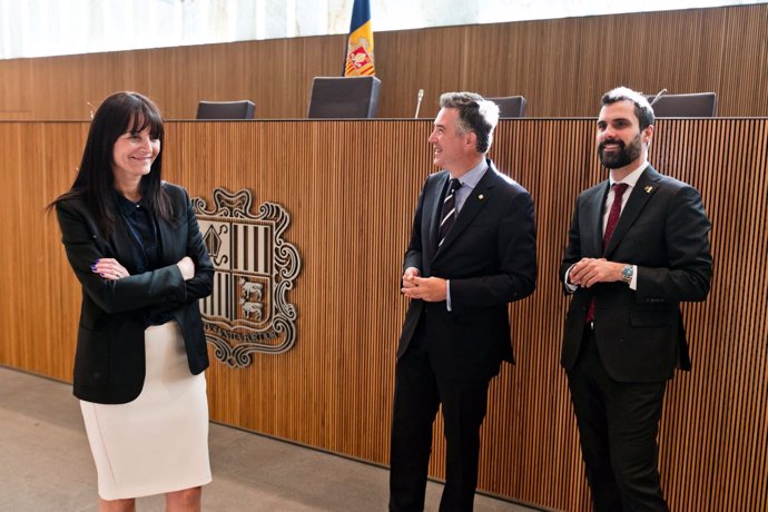 V.Mateu, M.Bonell (síndic, subsíndica Consell d'Andorra) pte.Parlament R.Torrent