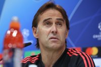 Lopetegui: "Sonrío poco, pero estoy contento"