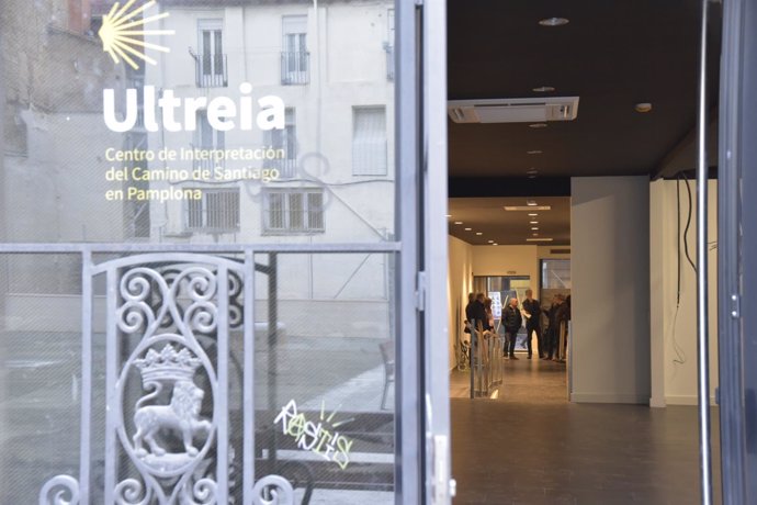Visita de los miembros del Ayuntamiento de Pamplona al centro Ultreia