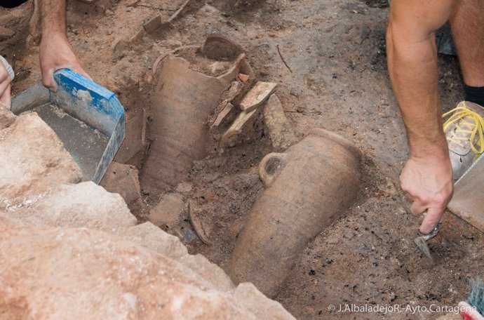 Pequeños arqueólogos excavarán en el Barrio del Foro en la Semana de la Ciencia