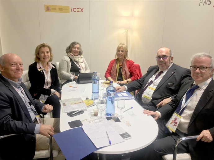 Reunión de Jesús Oria con responsables del ICEX y de la embajada francesa.