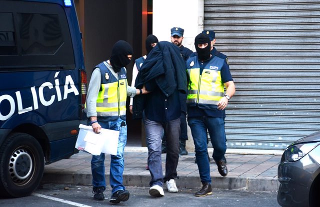 Dos detenidos en Alaquàs (Valencia) y Cocentaina (Alicante) por presunta pertene