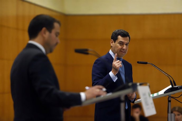 En Málaga, el presidente del PP-A, Juanma Moreno, participa en los Encuentros de