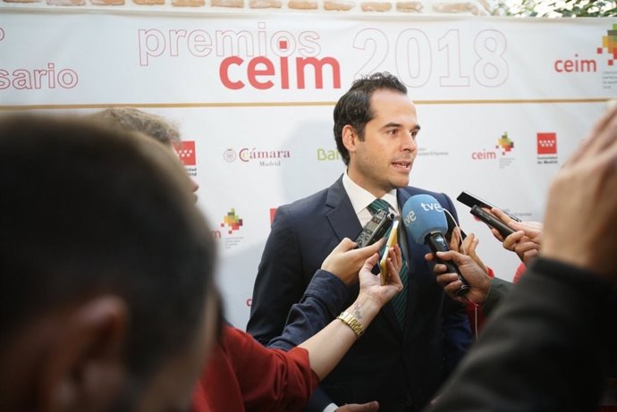 El portavoz de Cs en la Asamblea, Ignacio Aguado, en la sde de CEIM