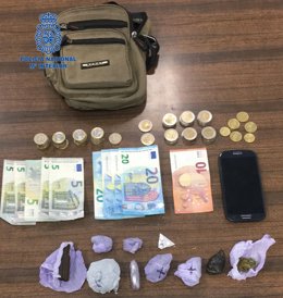 Dinero y droga intervenidos al detenido