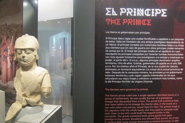 Guerrero de doble armadura, de Cerrillo Blanco (Porcuna), en la muestra temporal