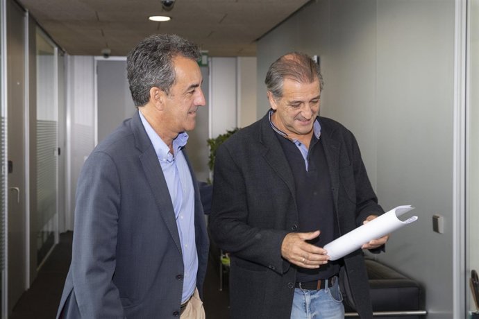 Martín se reúne con el alcalde de Cillorigo de Liébana