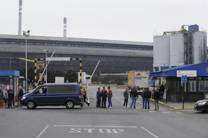 Cierre de las plantas de Alcoa en Avilés y A Coruña