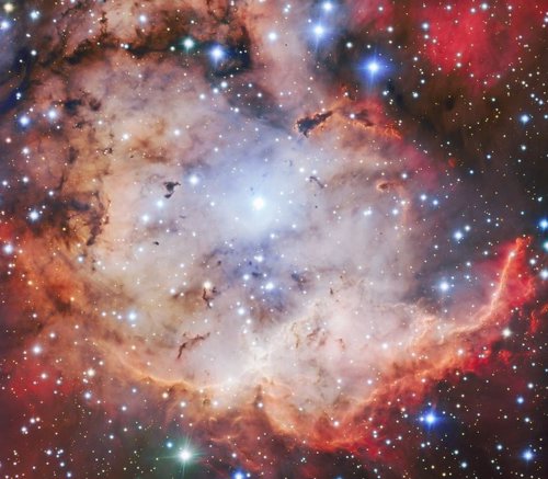 NGC 2467 la nebulosa pirata austral