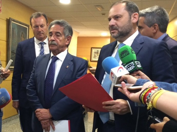 El ministro de Fomento, José Luis Ábalos