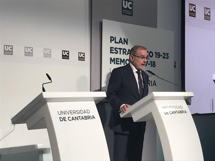 El rector de la UC, Ángel Pazos, presenta el Plan Estratégico 2019-2023