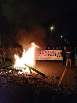 Protestas de funcionarios ante el centro penitenciario de Zuera