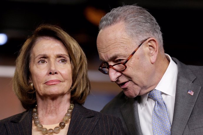 Los líderes demócratas en el Congreso de EEUU, Nancy Pelosi y Chuck Schumer