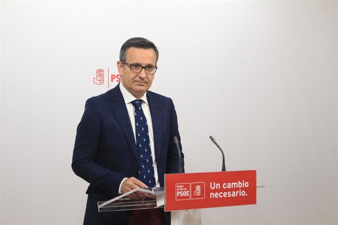 El secretario general del PSRM-PSOE, Diego Conesa