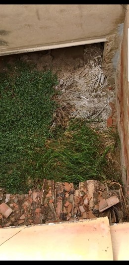 Vista desde el tejado del "osario incontrolado" 