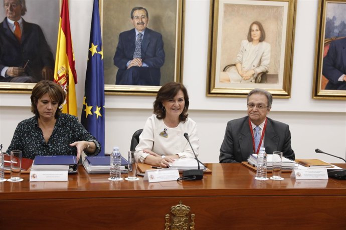 Carmen Calvo se reúne con el FIIAPP