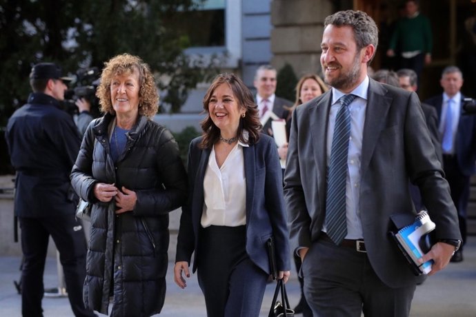 Los diputados del PP Beatriz Escudero, Jaime de Olano y María Teresa de Lara