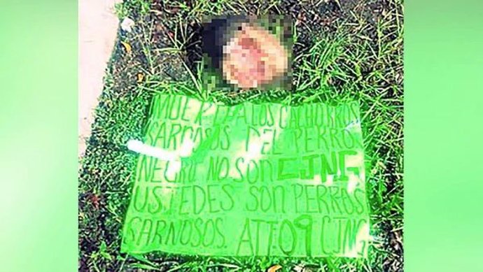 Cabeza hallada junto a un cartel en Veracruz