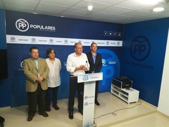 Monago y los portavoces del PP en las diputaciones y la Fempex