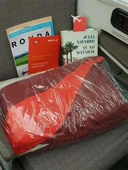 Iberia promociona la novela de Julia Navarro 'Tú no matarás'